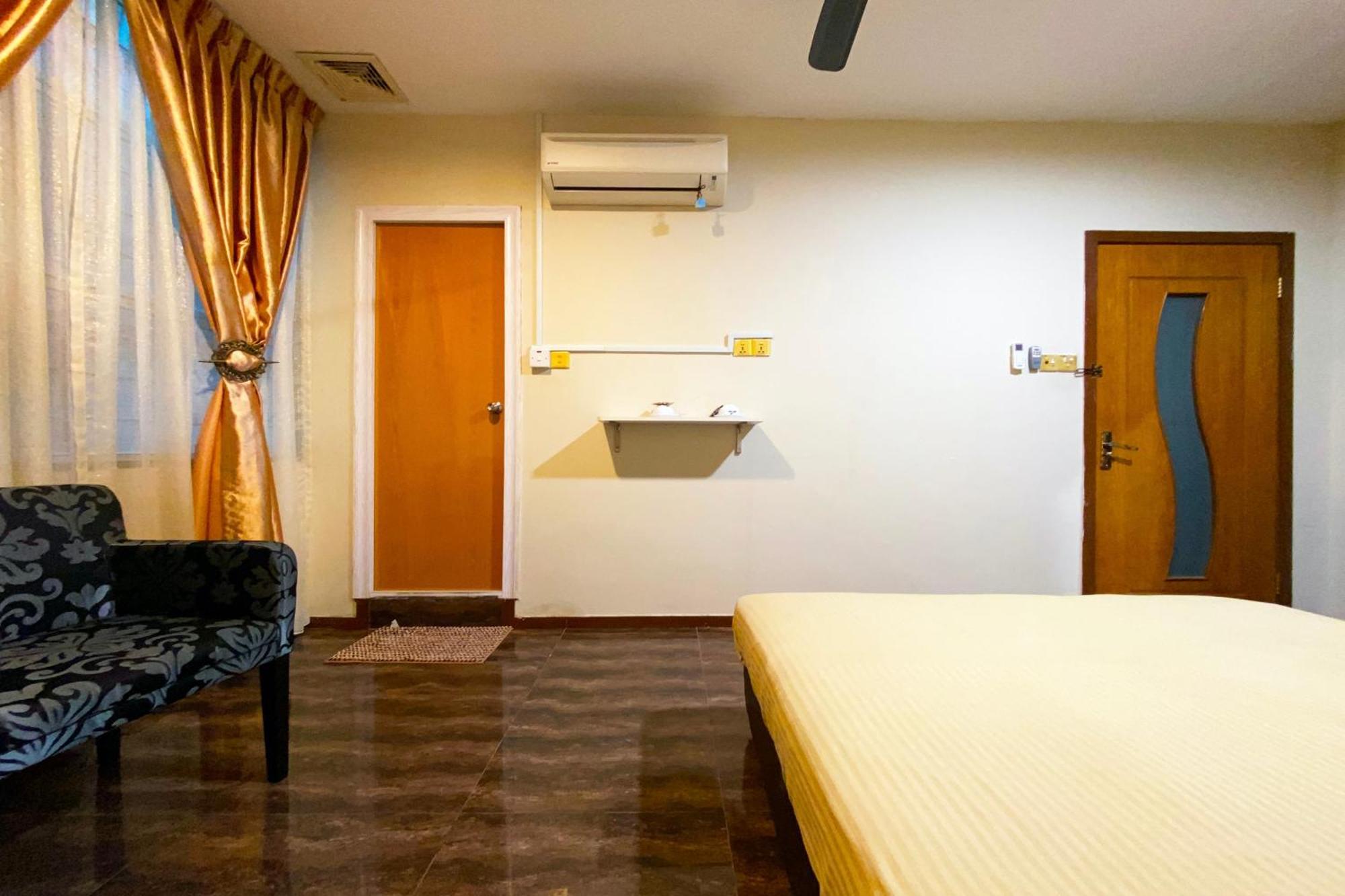 Spot On 89858 Rebecca'S Homes Kota Kinabalu Esterno foto