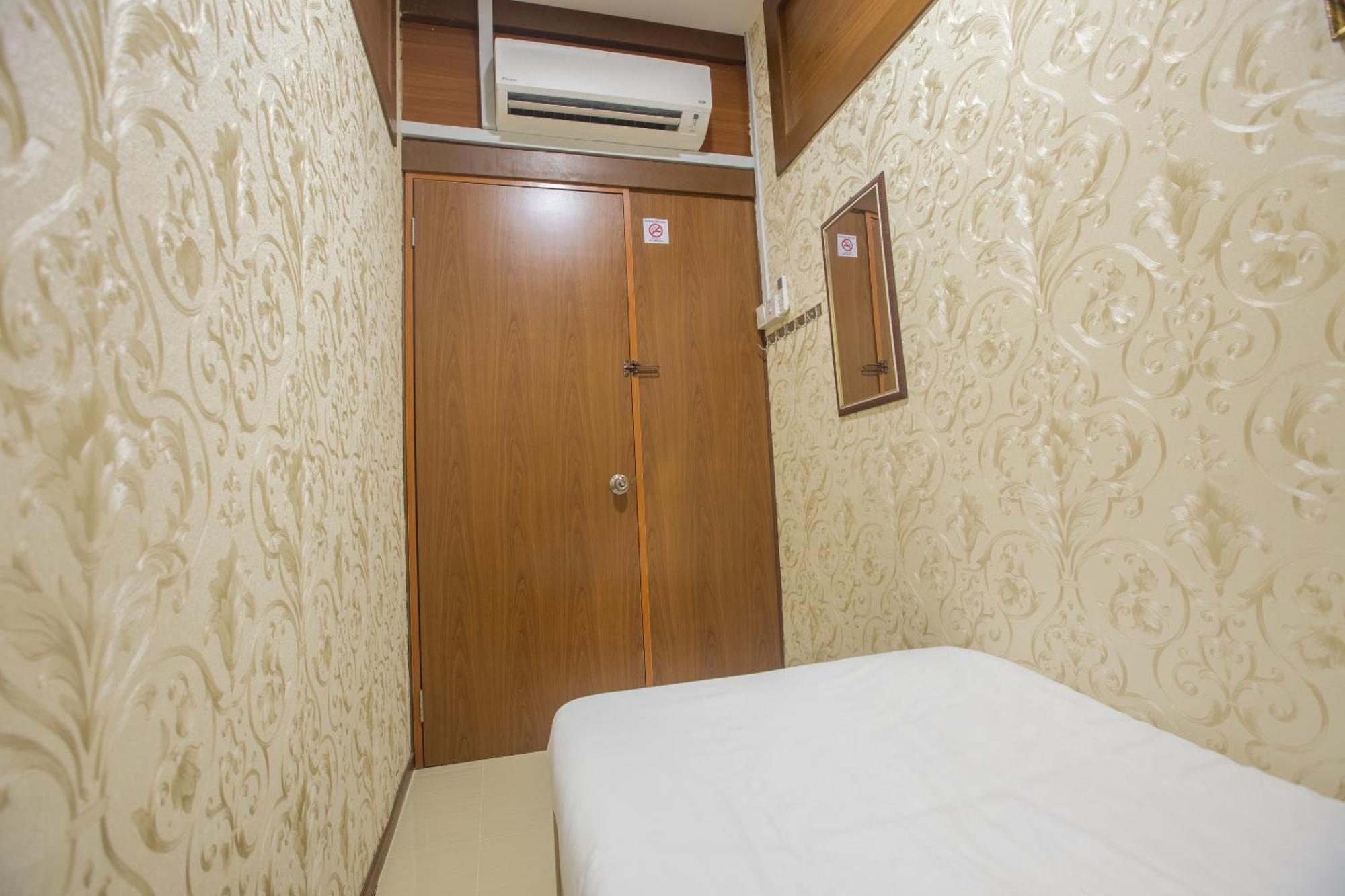 Spot On 89858 Rebecca'S Homes Kota Kinabalu Esterno foto